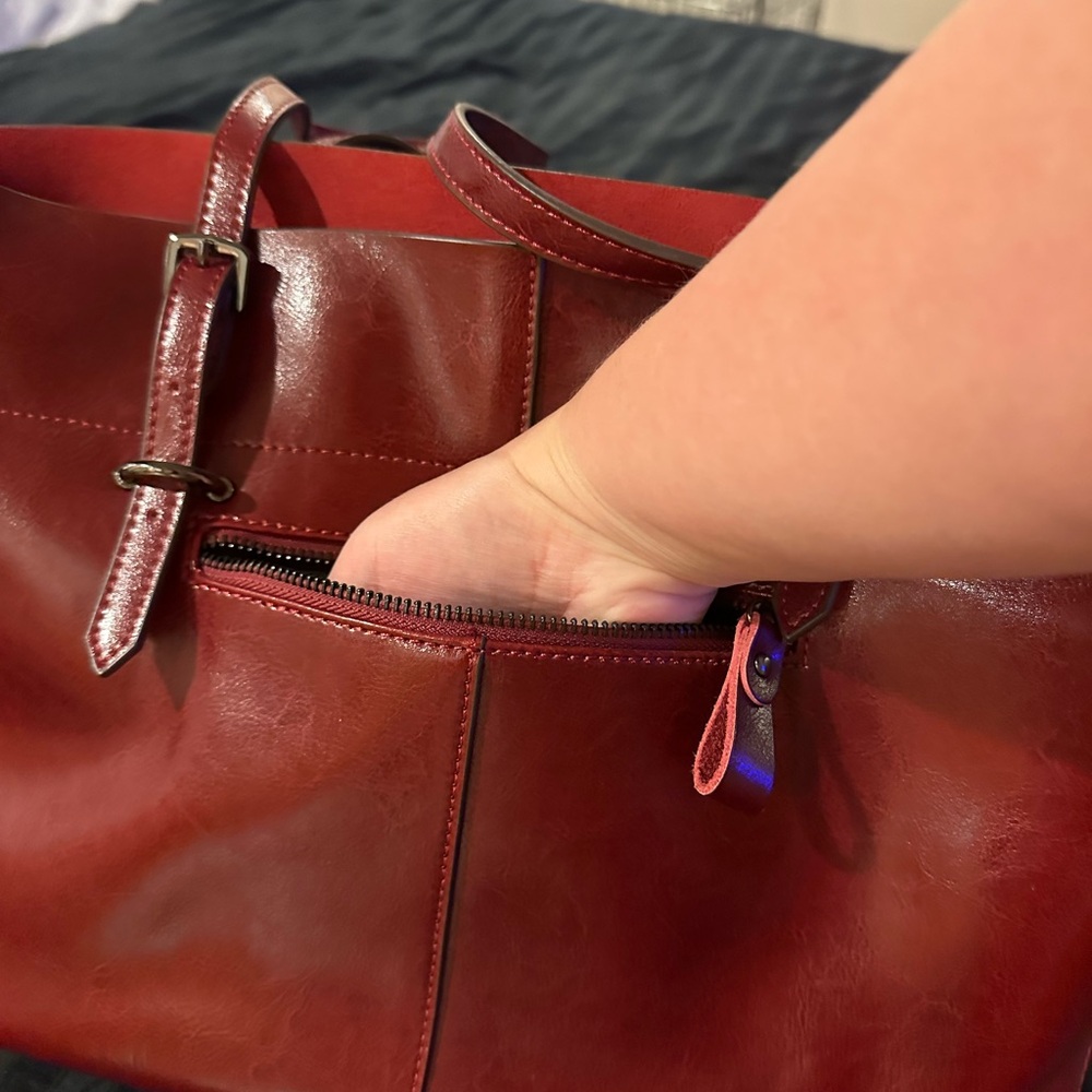 Elegant Burgundy Tote Bag - Picture 9 of 13